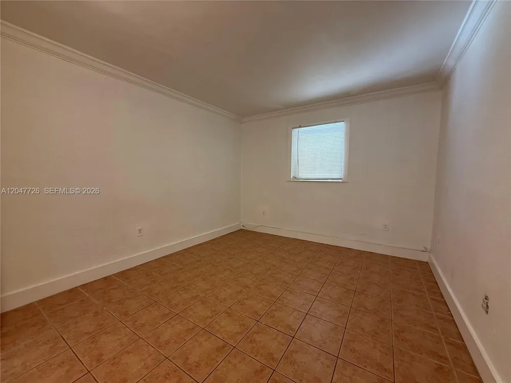 8607 SW 68th Ct #24 Pinecrest, FL 33156
