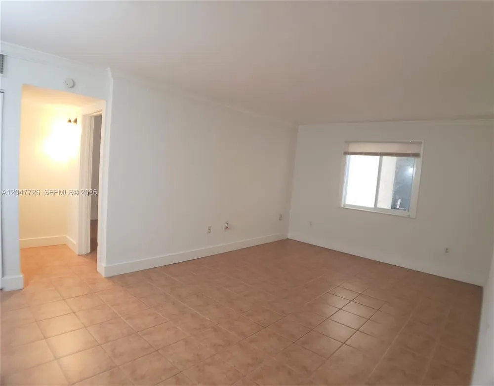 8607 SW 68th Ct #24 Pinecrest, FL 33156