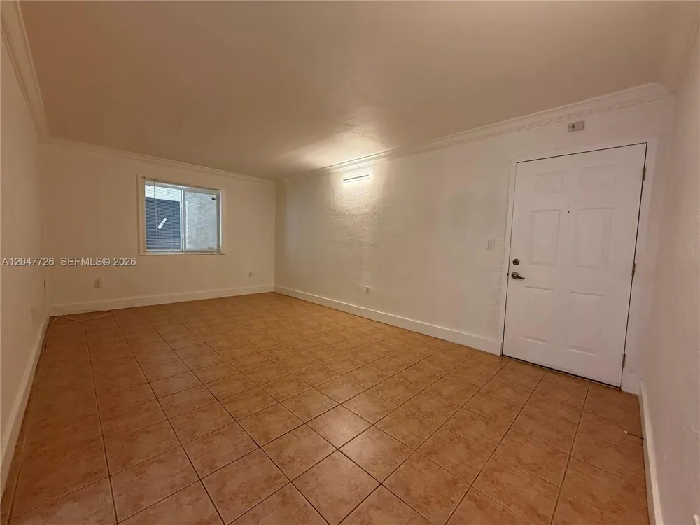 8607 SW 68th Ct #24 Pinecrest, FL 33156