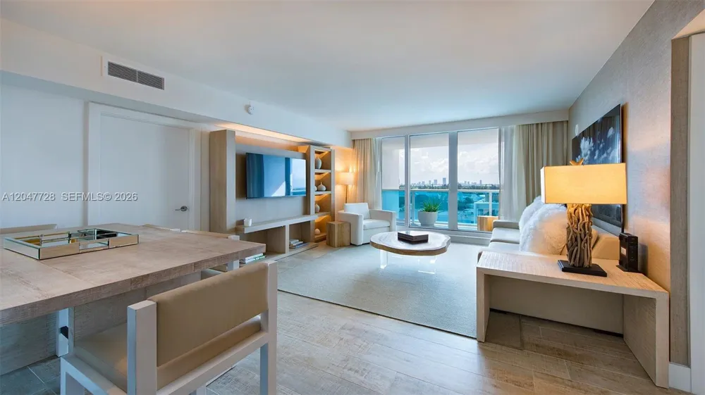 102 24th St #1245 Miami Beach, FL 33139