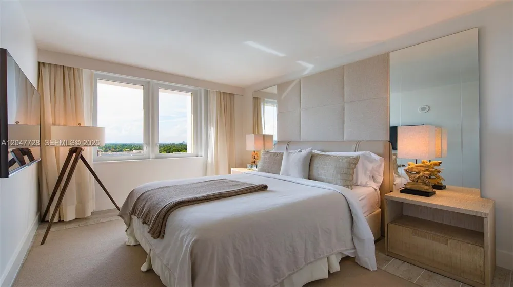 102 24th St #1245 Miami Beach, FL 33139