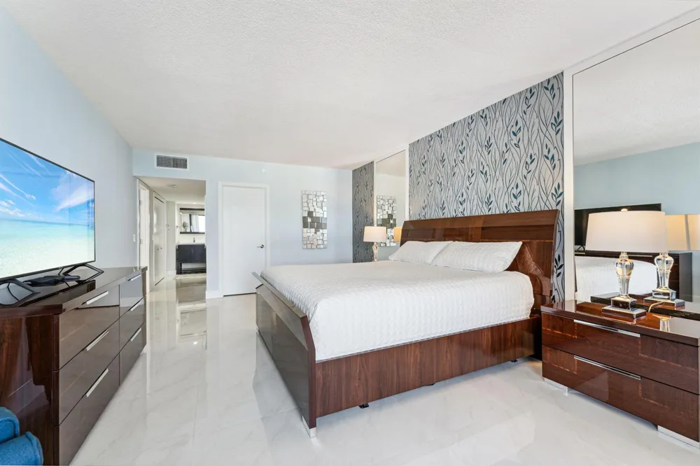 4748 S Ocean Boulevard ##806 Highland Beach, FL 33487