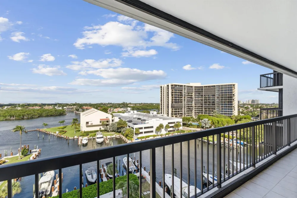 4748 S Ocean Boulevard ##806 Highland Beach, FL 33487