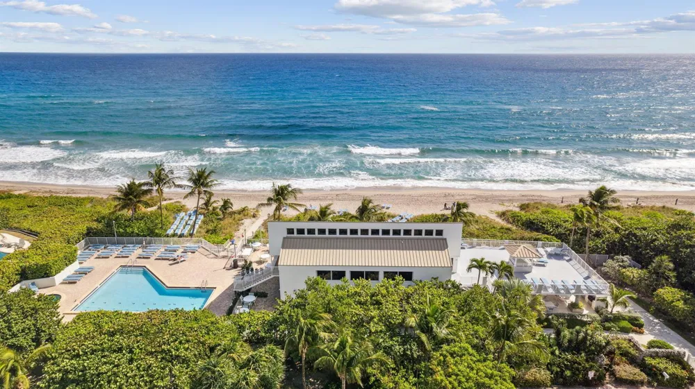 4748 S Ocean Boulevard ##806 Highland Beach, FL 33487