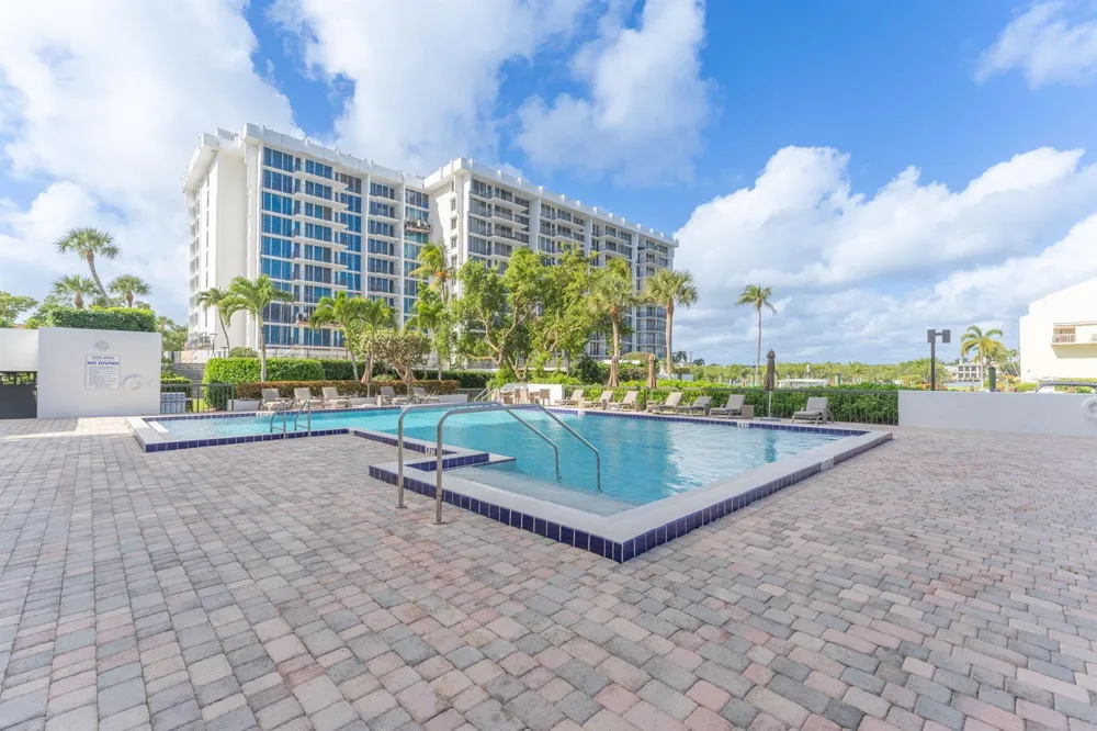 4748 S Ocean Boulevard ##806 Highland Beach, FL 33487