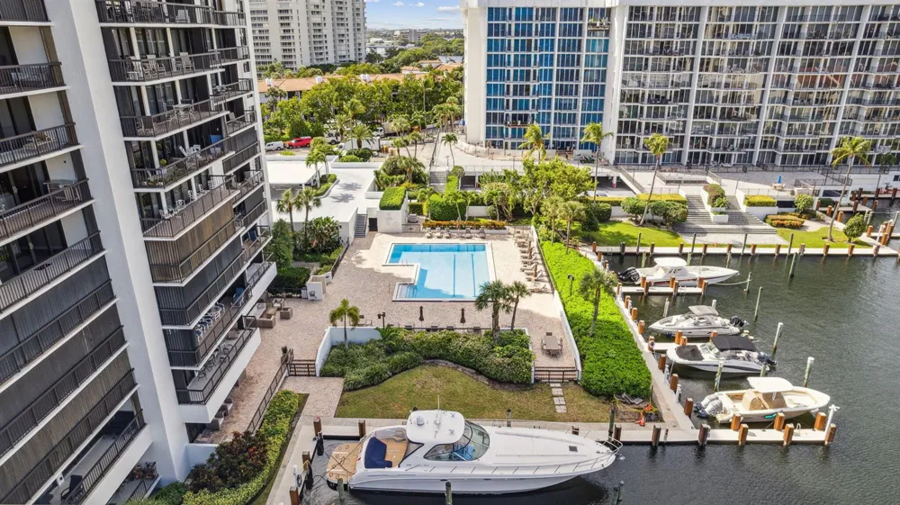 4748 S Ocean Boulevard ##806 Highland Beach, FL 33487
