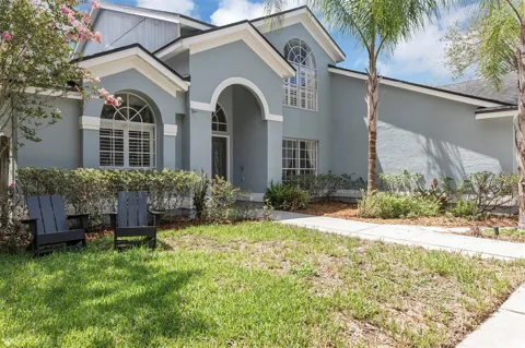 601 RED MAPLE COURT