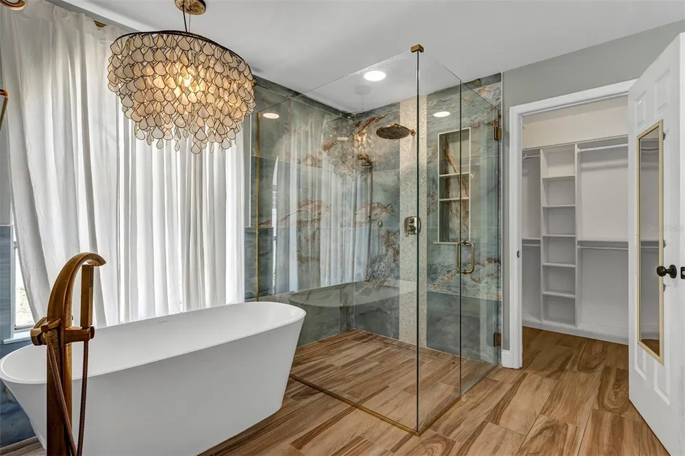 601 RED MAPLE COURT Oviedo, FL 32765
