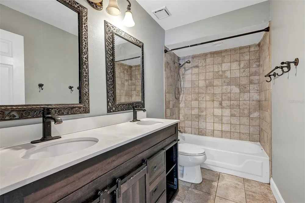 601 RED MAPLE COURT Oviedo, FL 32765
