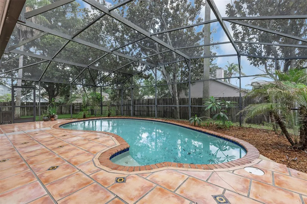 601 RED MAPLE COURT Oviedo, FL 32765