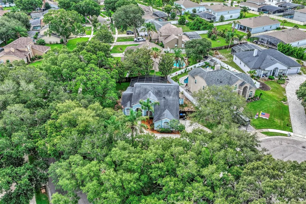 601 RED MAPLE COURT Oviedo, FL 32765