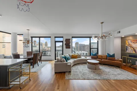 740 Portland Avenue #1517