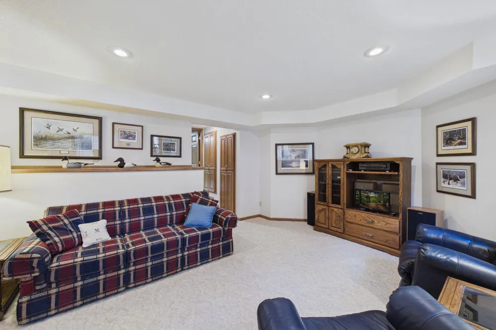 12231 Shore Drive Spicer, MN 56288