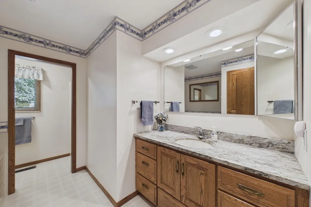 12231 Shore Drive Spicer, MN 56288