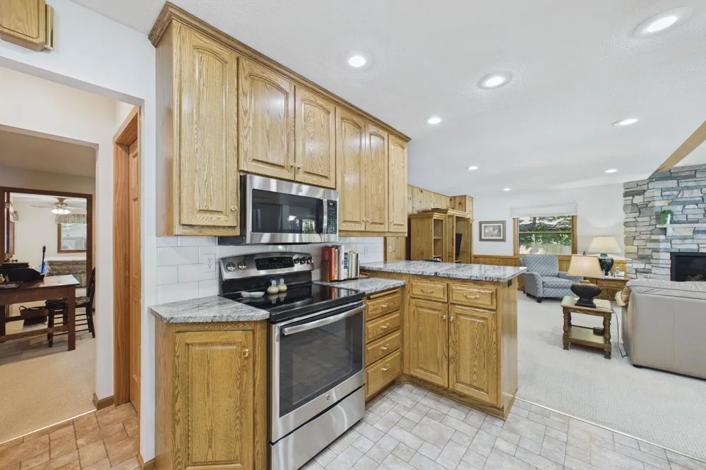 12231 Shore Drive Spicer, MN 56288