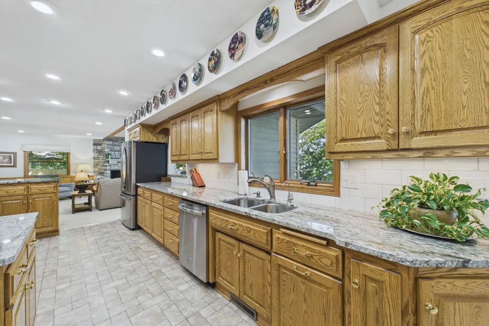 12231 Shore Drive Spicer, MN 56288