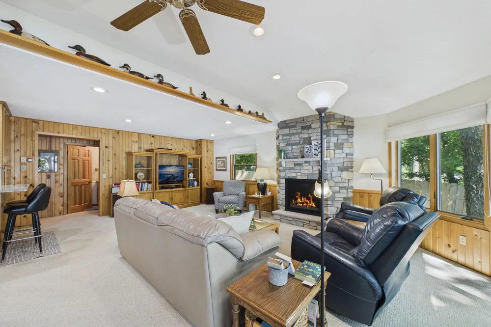 12231 Shore Drive Spicer, MN 56288
