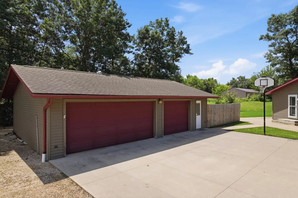 65391 142nd Avenue Wabasha, MN 55981