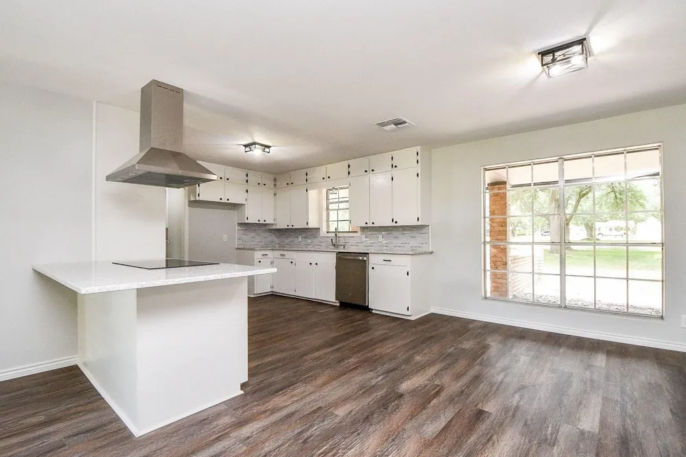 279 Lakeview 3 Road El Campo, TX 77437