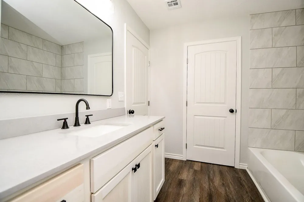279 Lakeview 3 Road El Campo, TX 77437