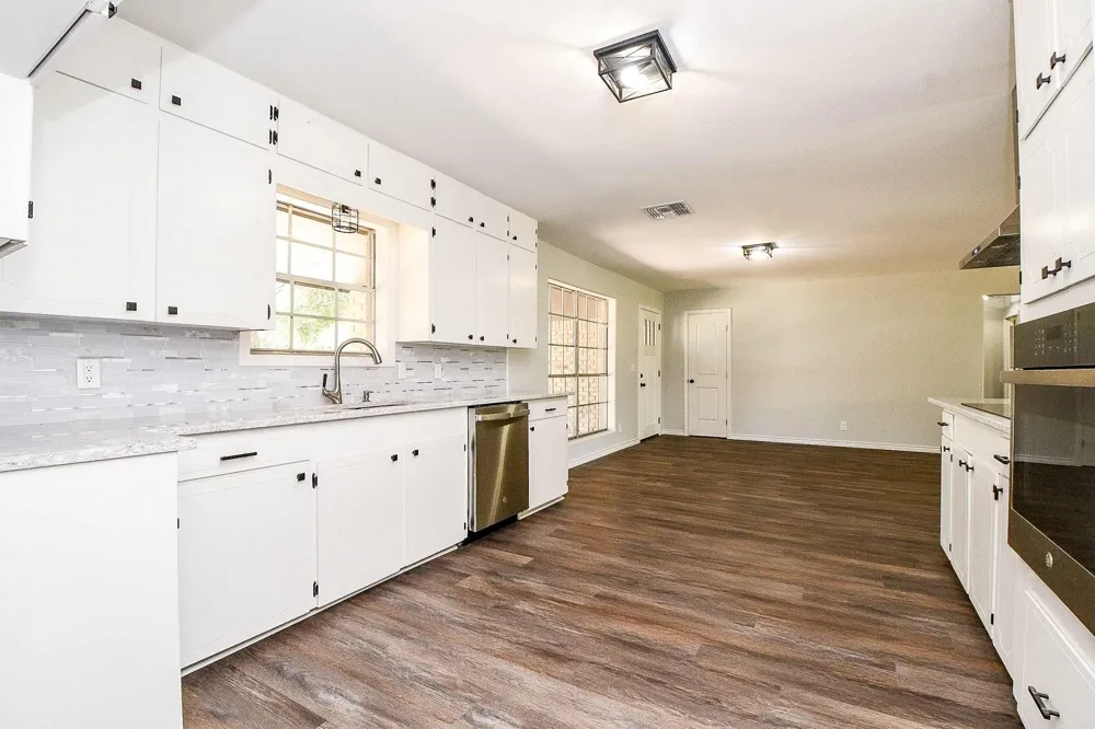 279 Lakeview 3 Road El Campo, TX 77437