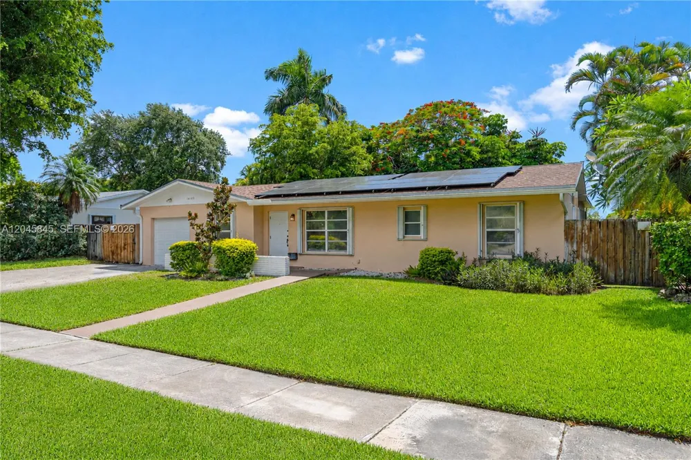 18103 SW 93rd Avenue Palmetto Bay, FL 33157