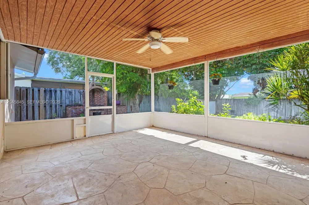 18103 SW 93rd Avenue Palmetto Bay, FL 33157