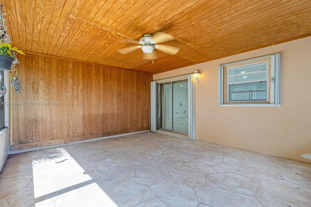 18103 SW 93rd Avenue Palmetto Bay, FL 33157