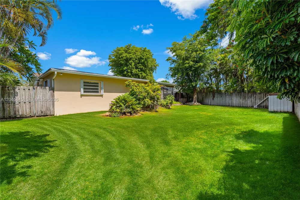 18103 SW 93rd Avenue Palmetto Bay, FL 33157