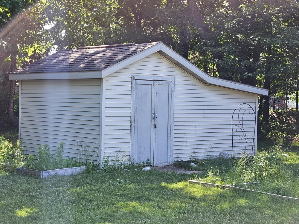 9294 Whispering Pines Avenue NW Sparta Township, MI 49345
