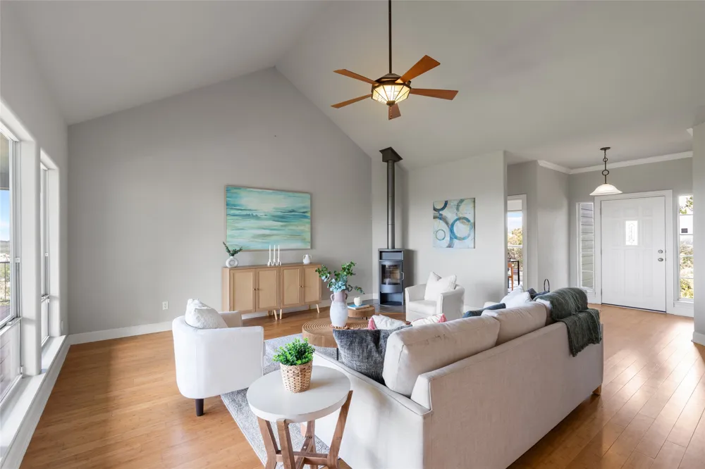 19627 Tyler Trail Jonestown, TX 78645