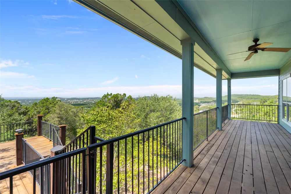 19627 Tyler Trail Jonestown, TX 78645