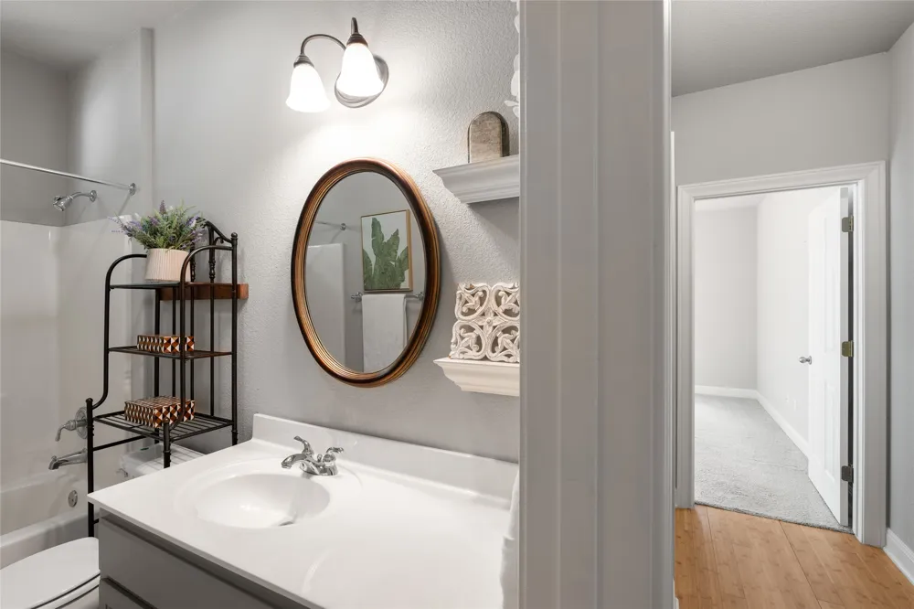 19627 Tyler Trail Jonestown, TX 78645