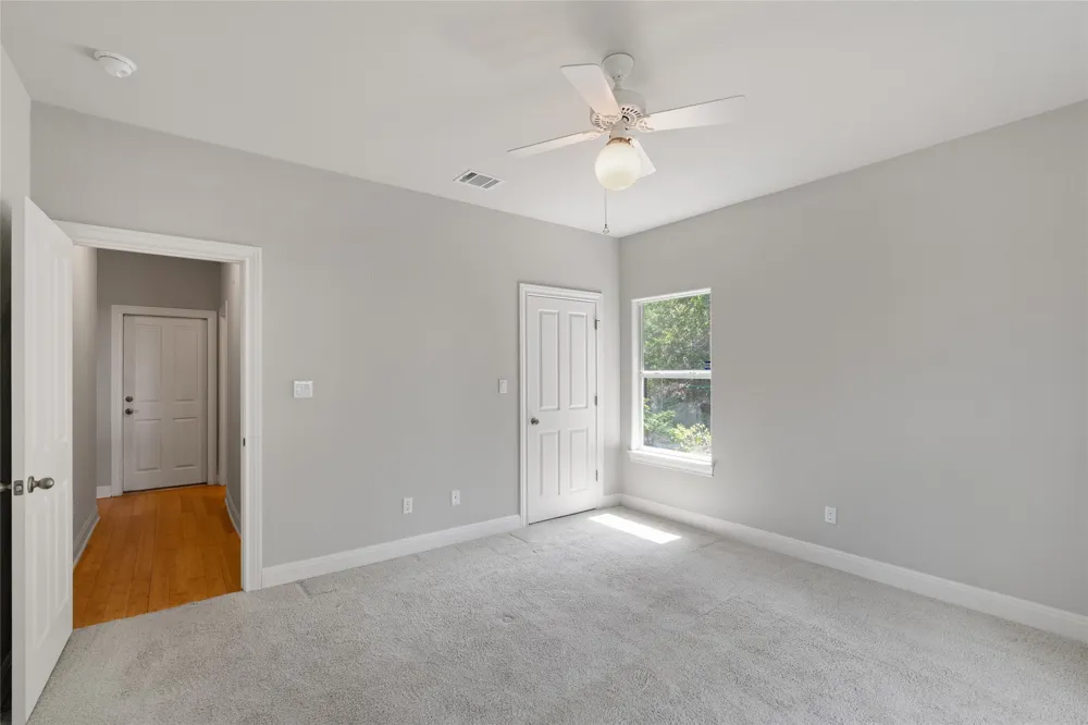 19627 Tyler Trail Jonestown, TX 78645