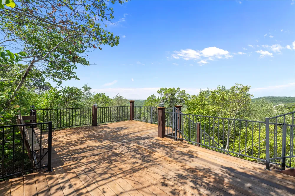 19627 Tyler Trail Jonestown, TX 78645
