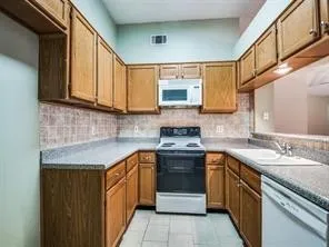 524 Grace Coppell, TX 75019