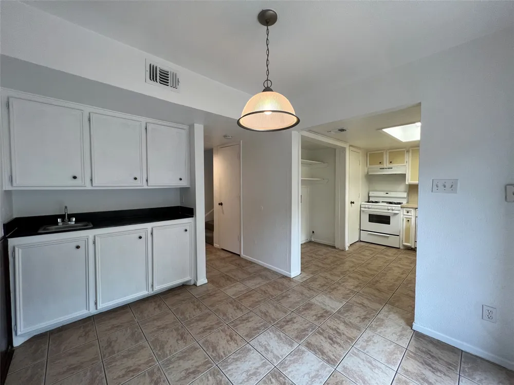 1908 Camden Court #03 Denton, TX 76205