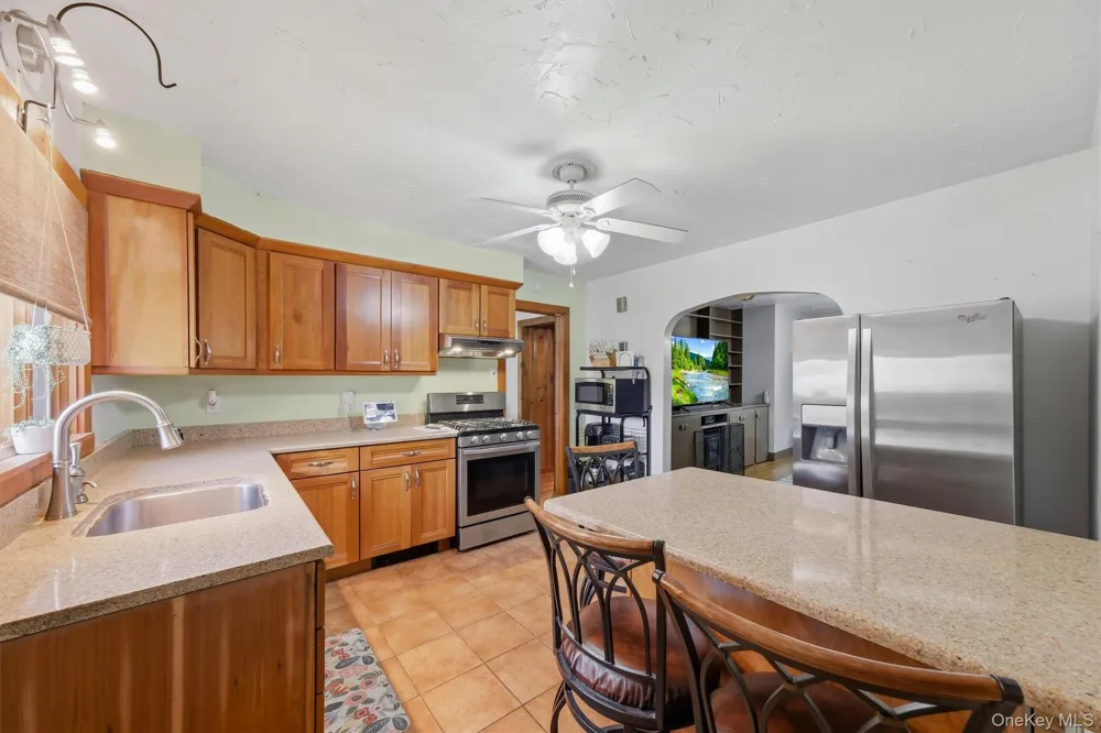 3589 State Route 52 Pine Bush, NY 12566