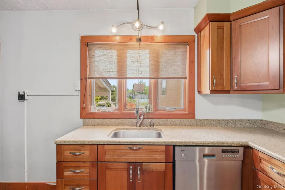 3589 State Route 52 Pine Bush, NY 12566