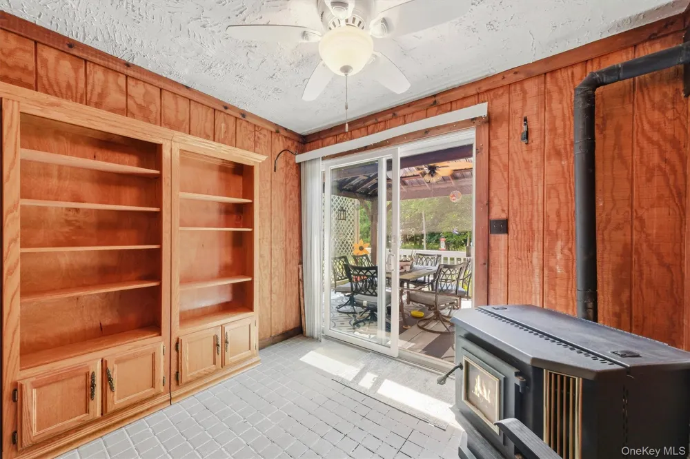 3589 State Route 52 Pine Bush, NY 12566