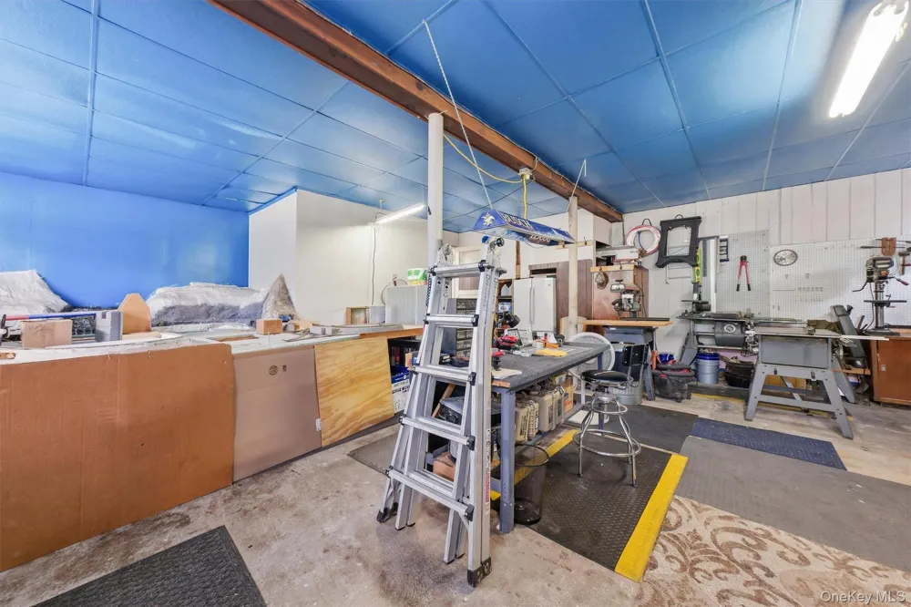 3589 State Route 52 Pine Bush, NY 12566