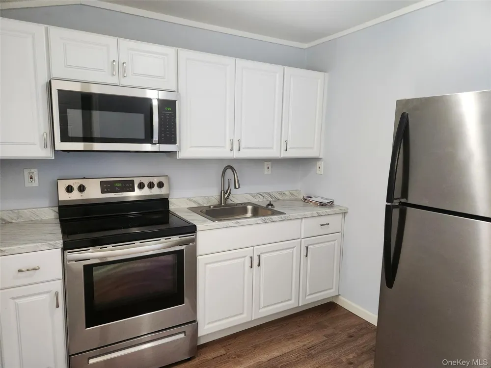 548 Taylor Avenue East Patchogue, NY 11772