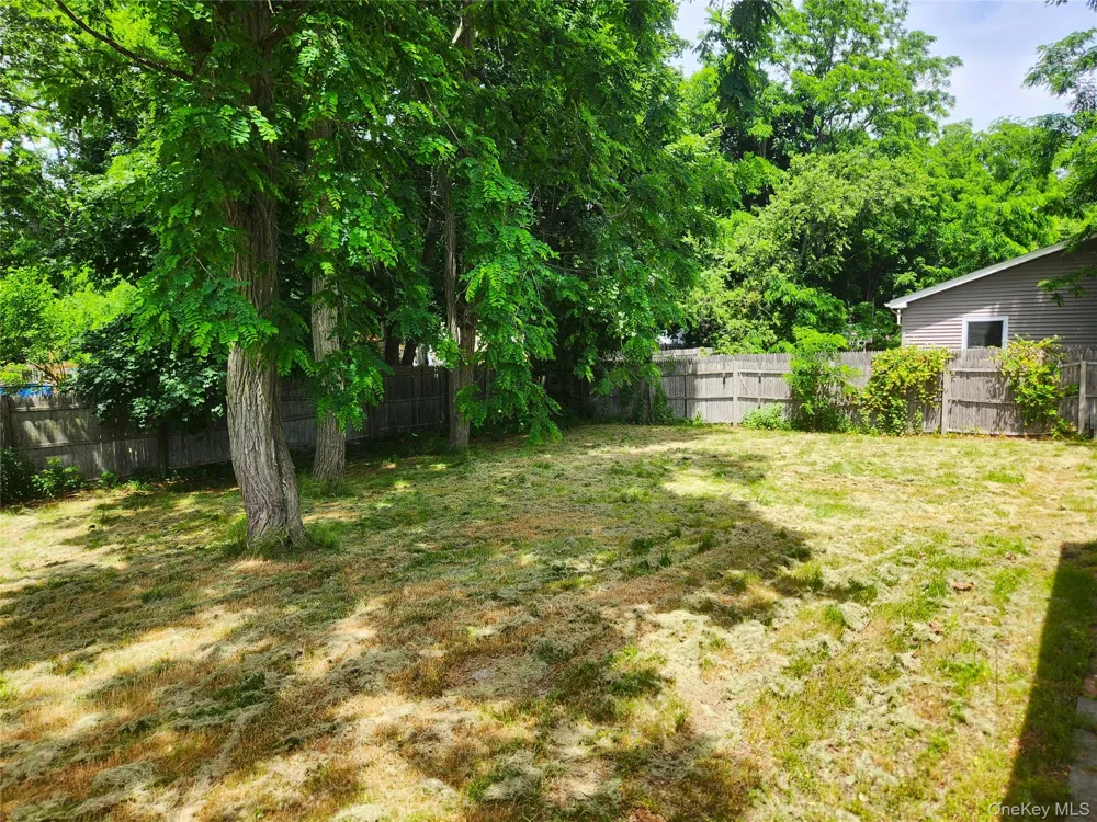 548 Taylor Avenue East Patchogue, NY 11772
