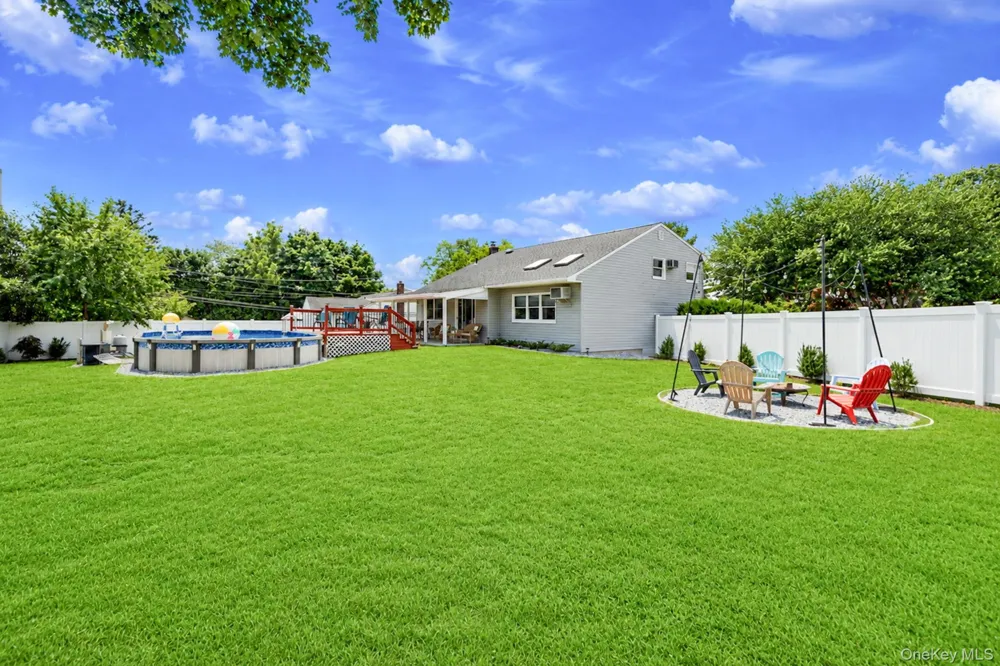 1 Blue Spruce Lane Commack, NY 11725