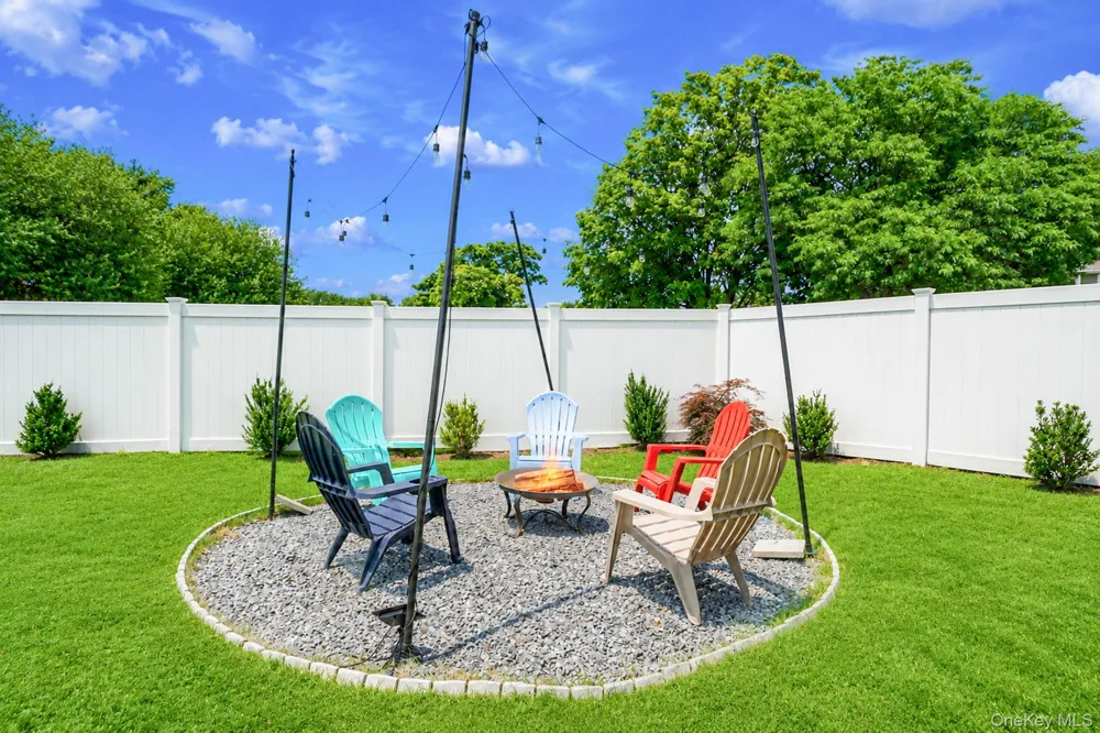 1 Blue Spruce Lane Commack, NY 11725
