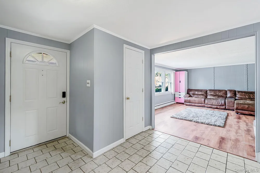 1 Blue Spruce Lane Commack, NY 11725