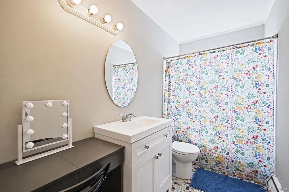 1 Blue Spruce Lane Commack, NY 11725