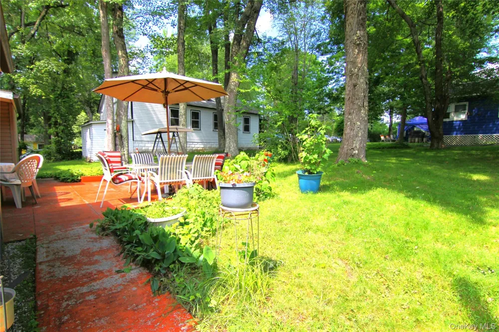 3155 Lexington Avenue #18AB Mohegan Lake, NY 10567