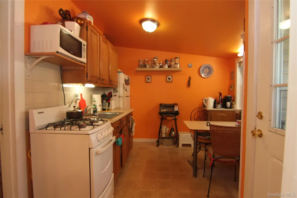 3155 Lexington Avenue #18AB Mohegan Lake, NY 10567