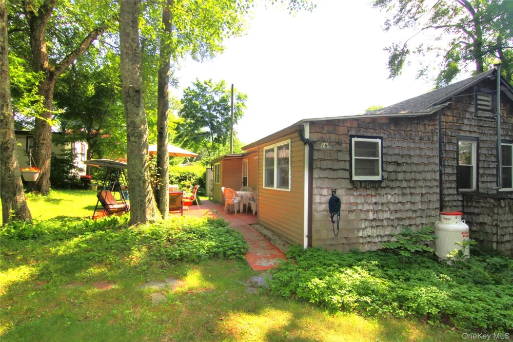 3155 Lexington Avenue #18AB Mohegan Lake, NY 10567